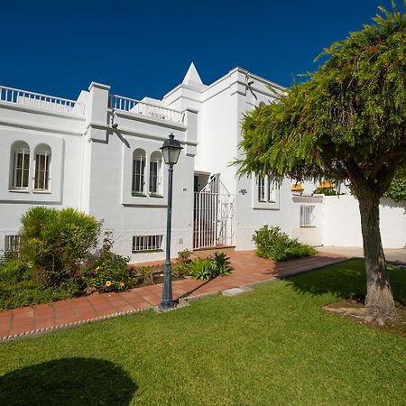 Urb. Alhambra 3 Villa Nerja Luaran gambar