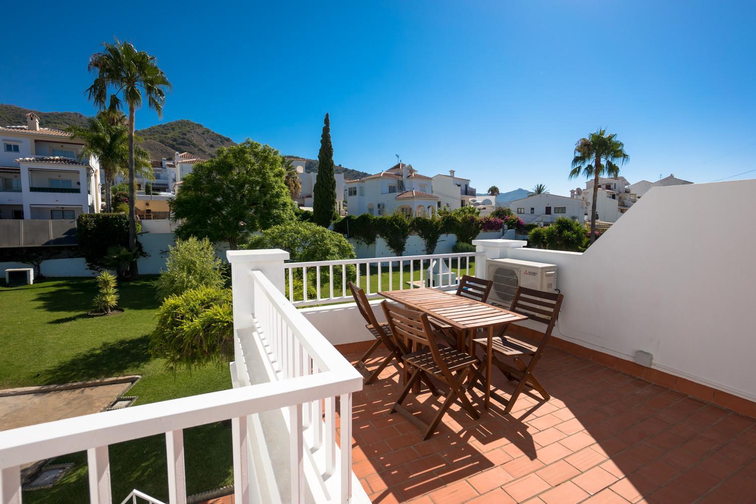 Urb. Alhambra 3 Villa Nerja Luaran gambar